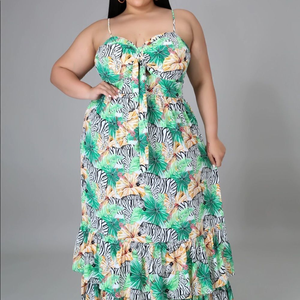 NWT Safari Maxi Dress - Size 1X - Picture 2 of 16